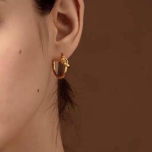 SHAPES STUDIO】French Knot Hoop ピアス - メルカリ