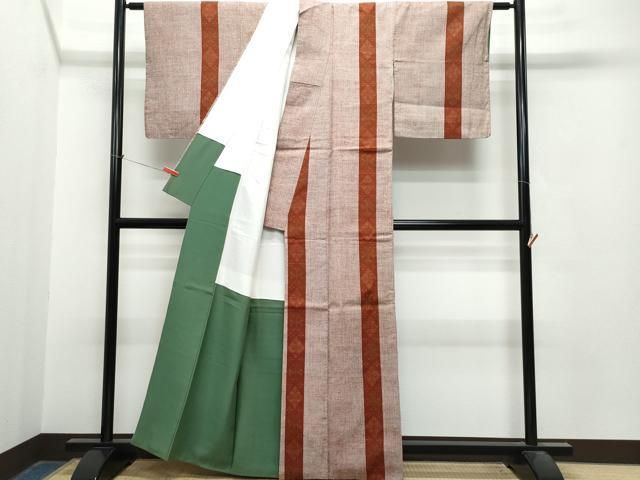 平和屋着物●結城紬　100亀甲　吉祥花文　正絹　逸品　CAAS8745vf 平和屋着物○結城紬 100亀甲 吉祥花文 正絹 逸品 CAAS8745vf - メルカリ