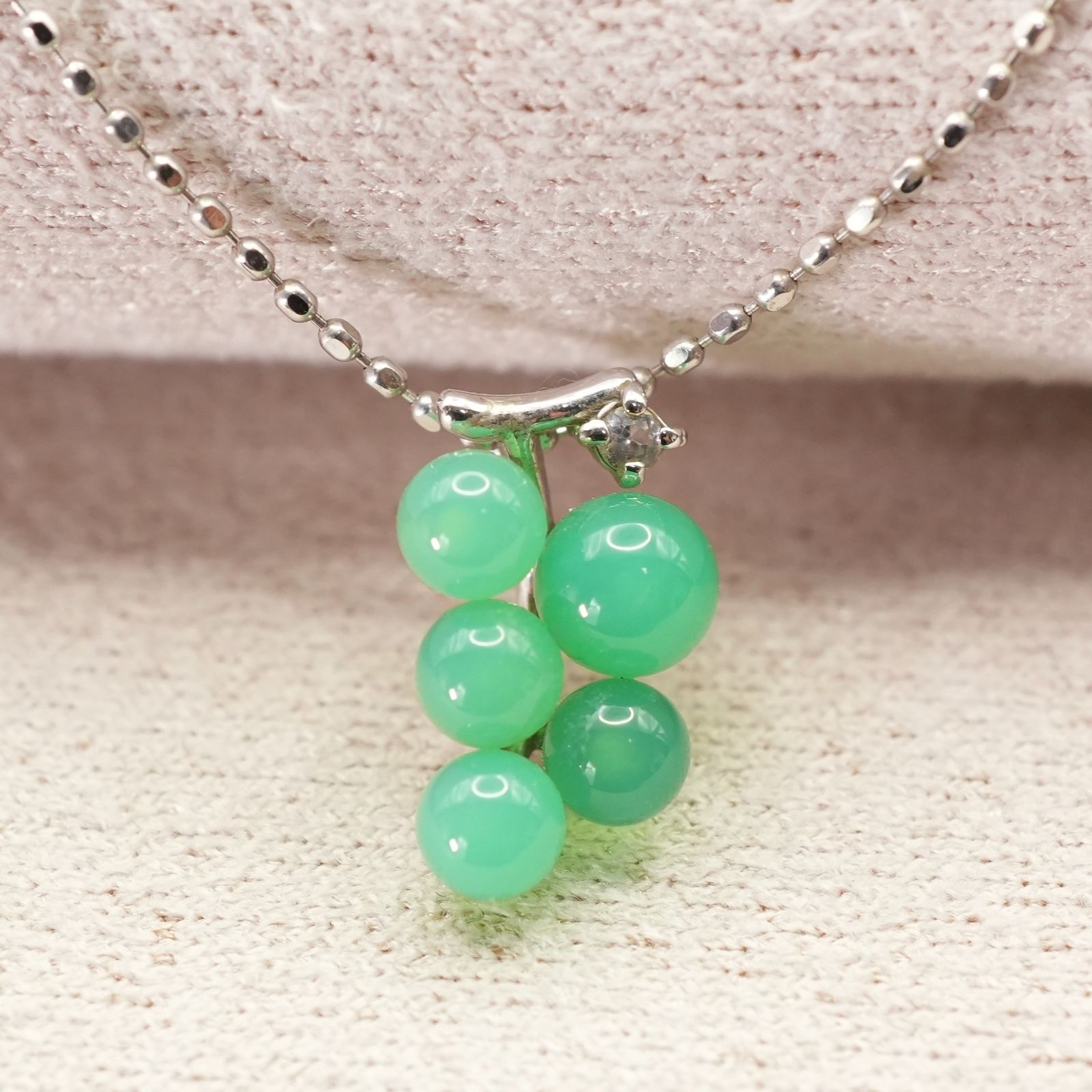 K10 WG 翡翠 葡萄 ブドウ ストーン ネックレス 24-1747