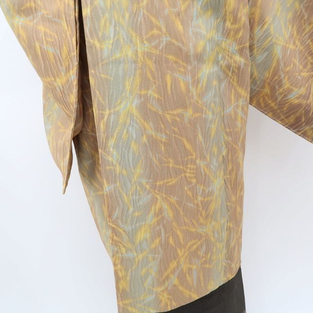 殻を破って想像を生む 踊る色彩”ロング丈道行コート