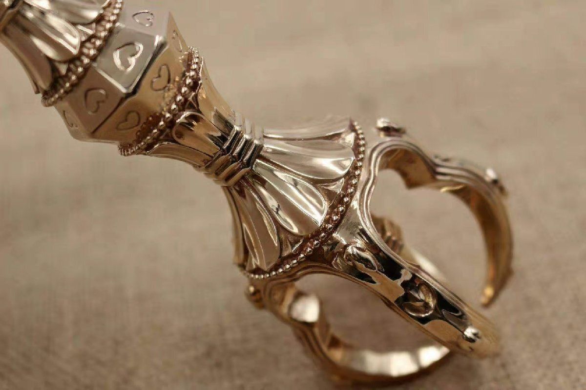 響銅製磨き仕上げ