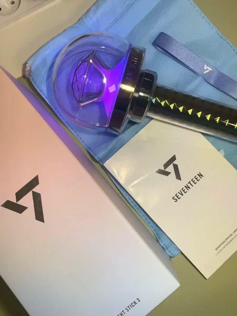 SEVENTEEN - seventeen カラット棒　正規品 SEVENTEEN(セブンティーン・セブチ) カラット棒 ver3 - メルカリ