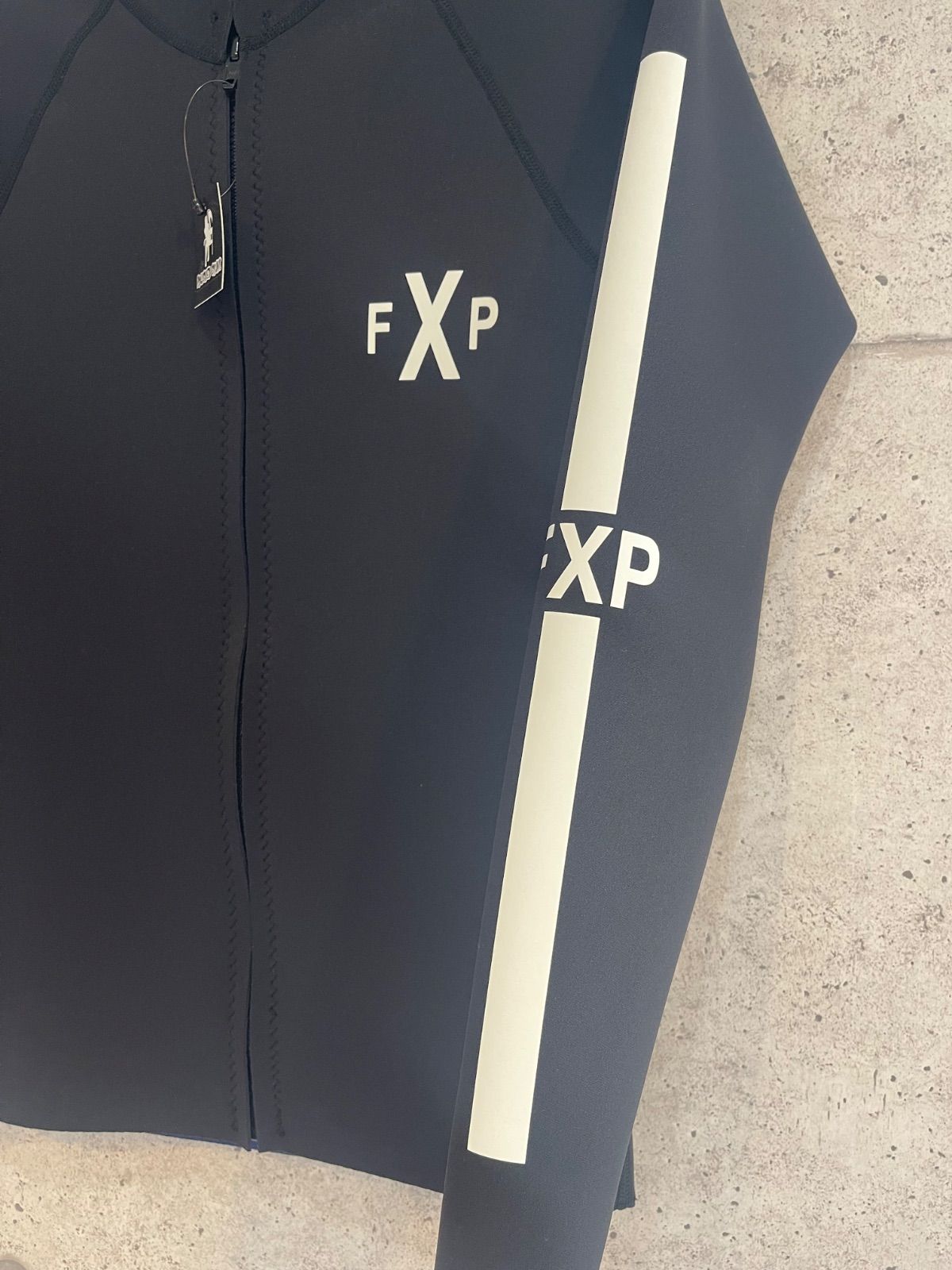 フラッシュパッカーウェットスーツタッパー2 mmLサイズ