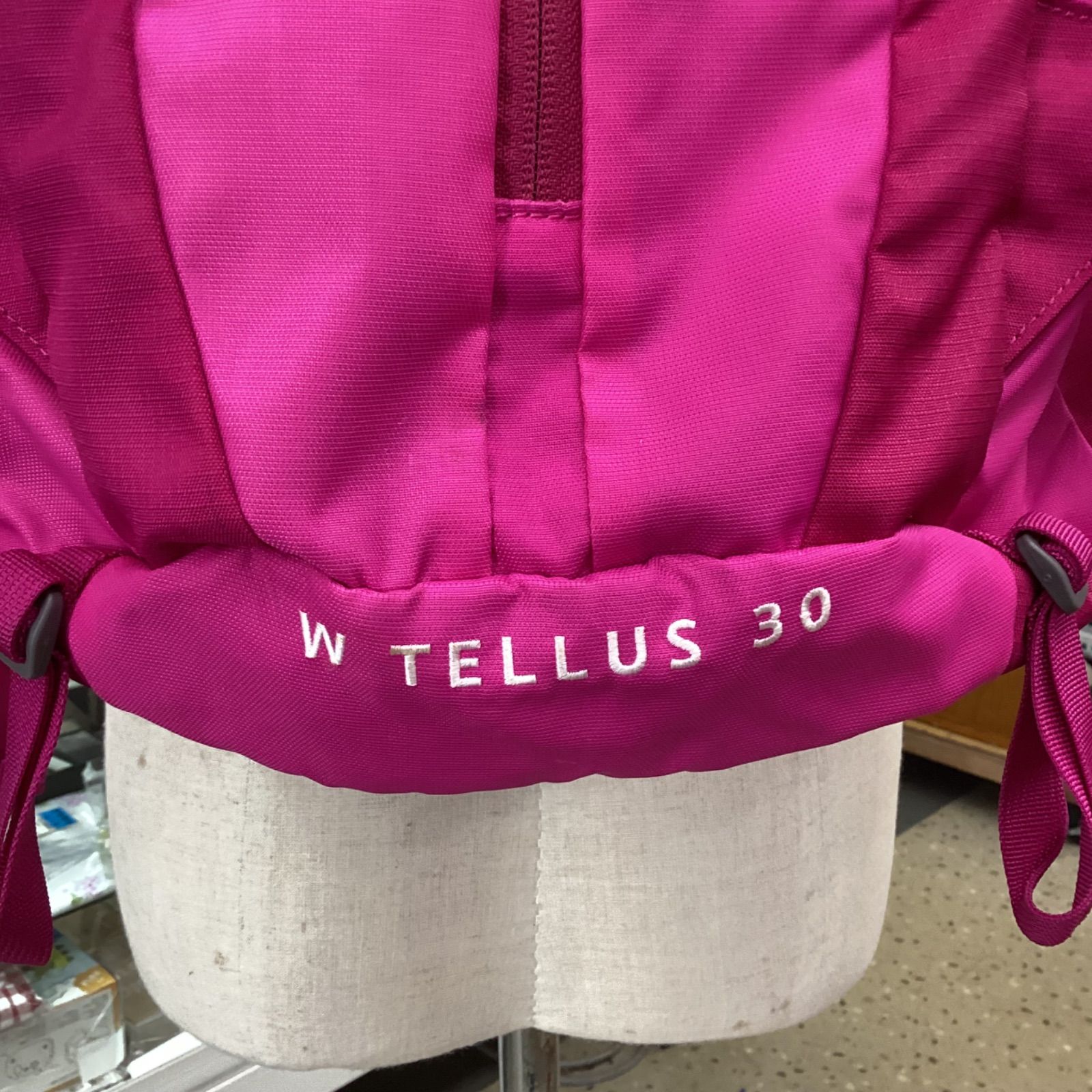 中古品/ノースフェイス　登山リュック　W TELLUS30