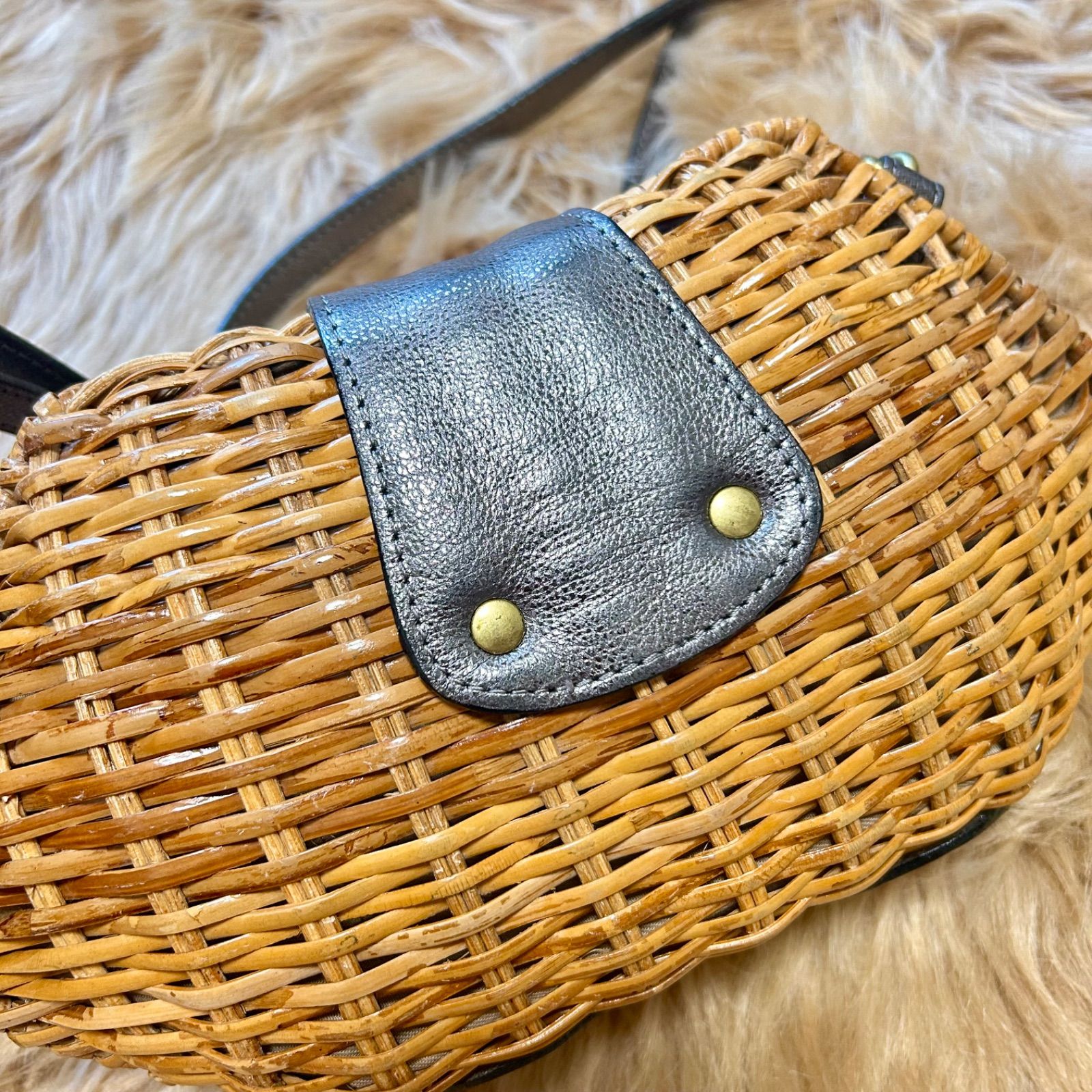 VIOLA d'ORO ヴィオラドーロ ラタン ショルダーバッグ オシャレ 可愛い