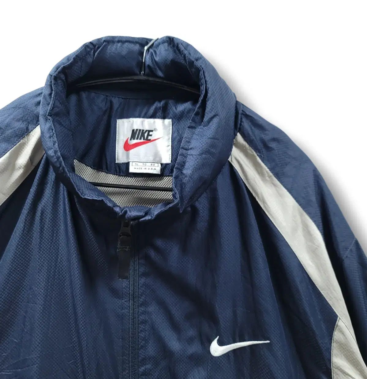 【雷市場（ポンジャン）商品韓国直送】 XL Nike(ナイキ） スウッシュ オーバーサイズ オールドスクール フード ウインドブレーカー