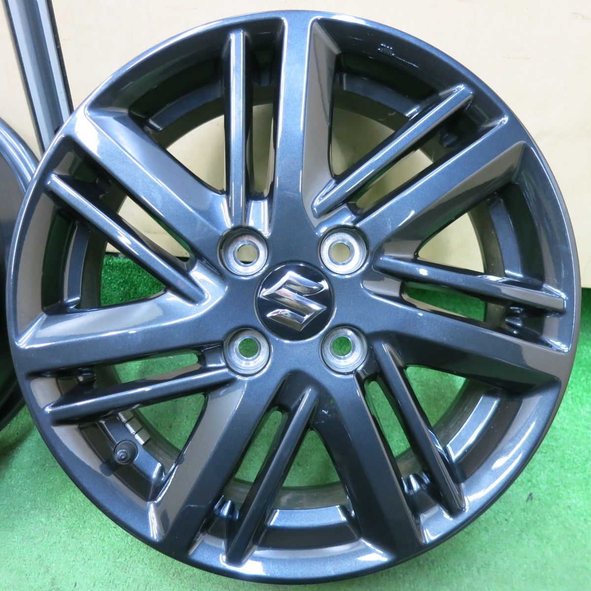 送料無料] 新車外し☆スズキ ソリオ ハイブリッド SZ 純正 ホイール