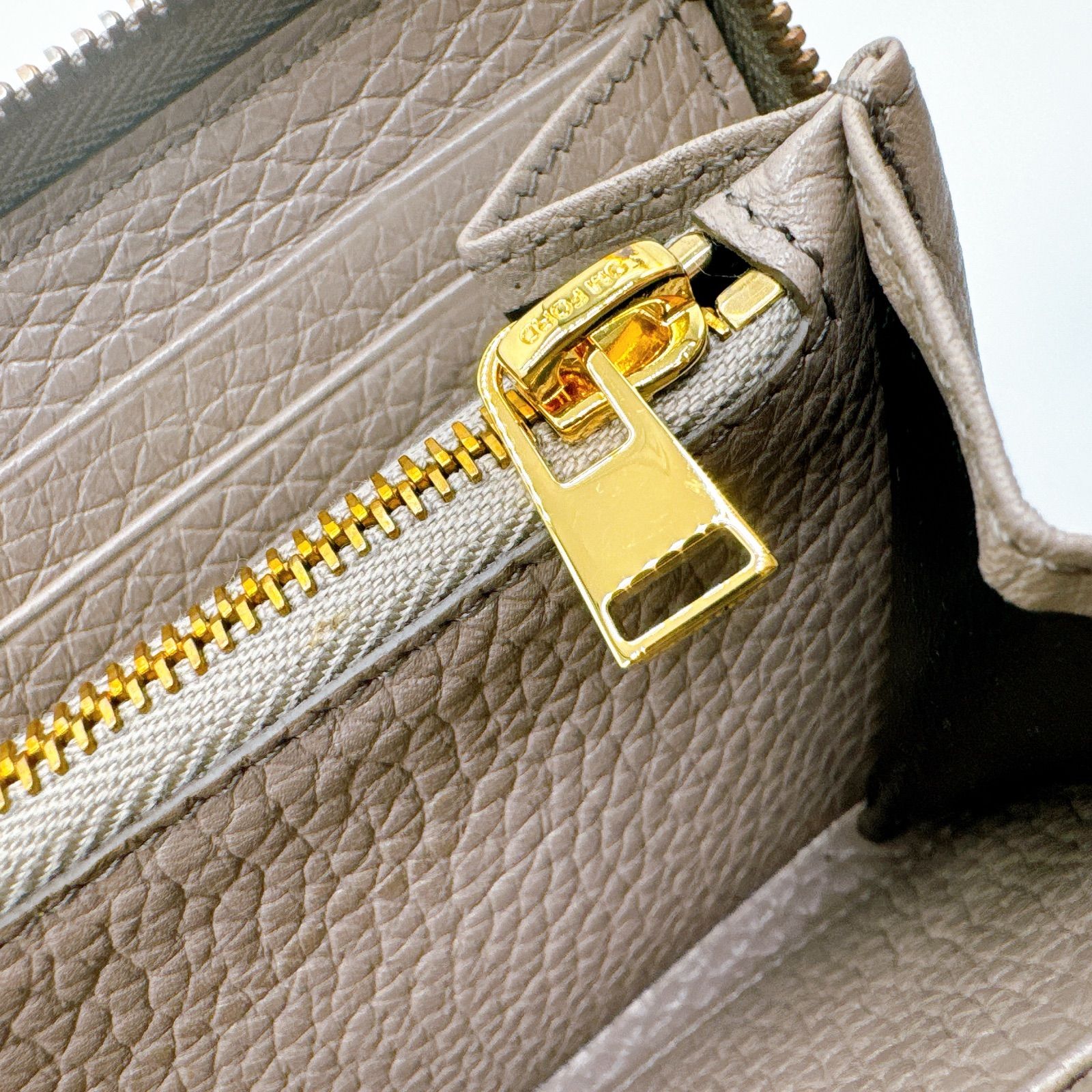 トムフォード ラウンドファスナー 長財布 TFロゴG金具 TOM FORD - メルカリ