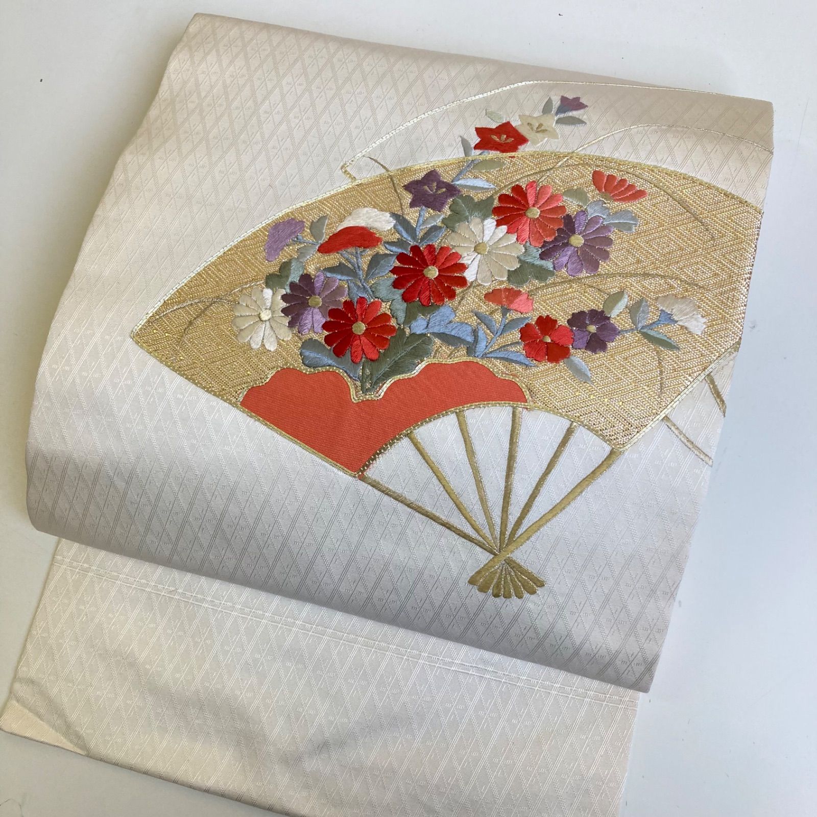 名古屋帯 正絹 地模様 グラデーション 扇子の刺繍 K-9496