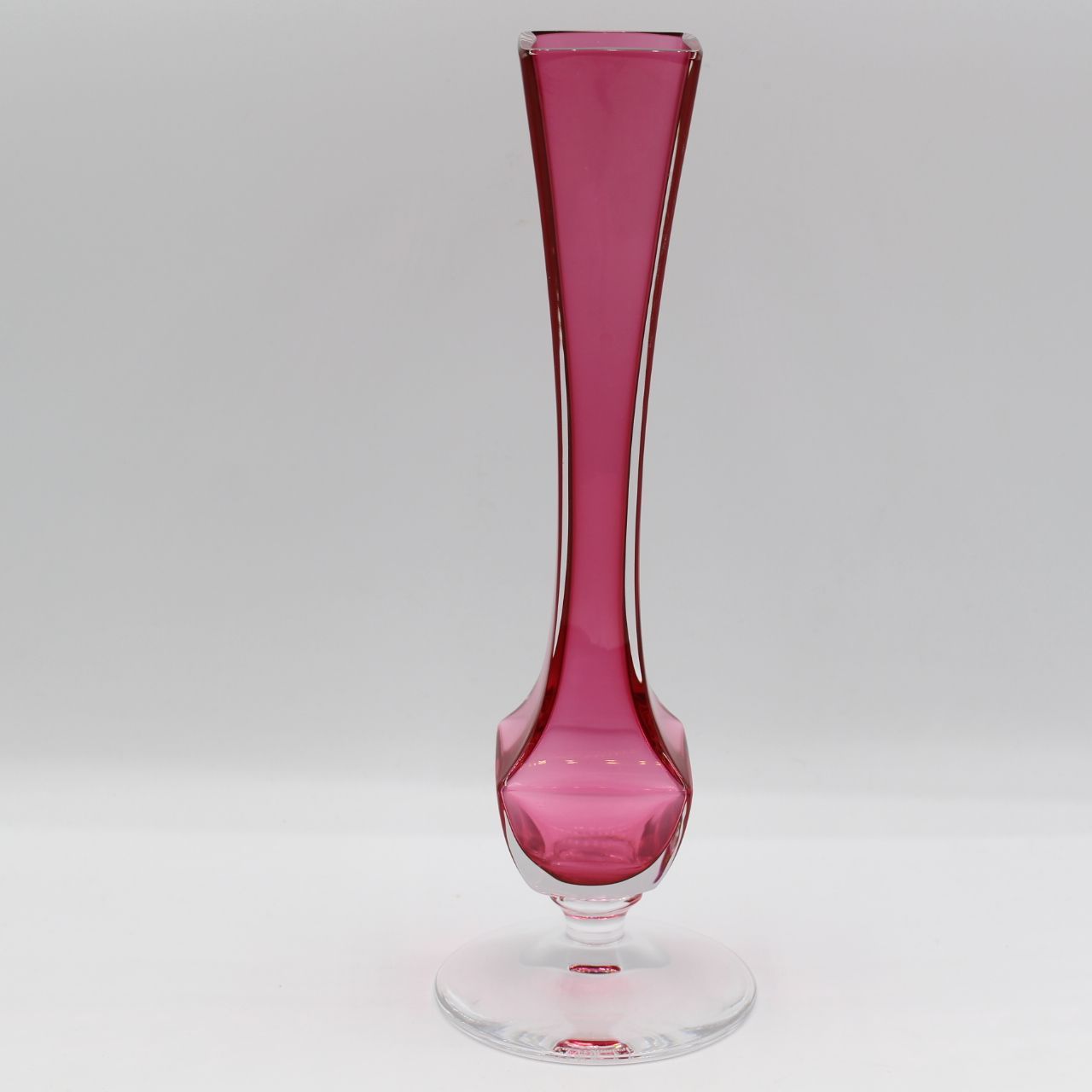 ヴァルサンランベール 花瓶 フラワーベース カットガラス 赤 ベルギー王室御用達 ヴァルサンランベール 花瓶 フラワーベース カットガラス 赤