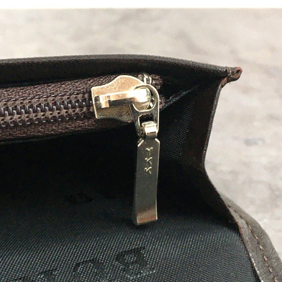 送料込み！ 極美品 BURBERRY 長財布 ノバチェック ブラウン 551 - メルカリ 