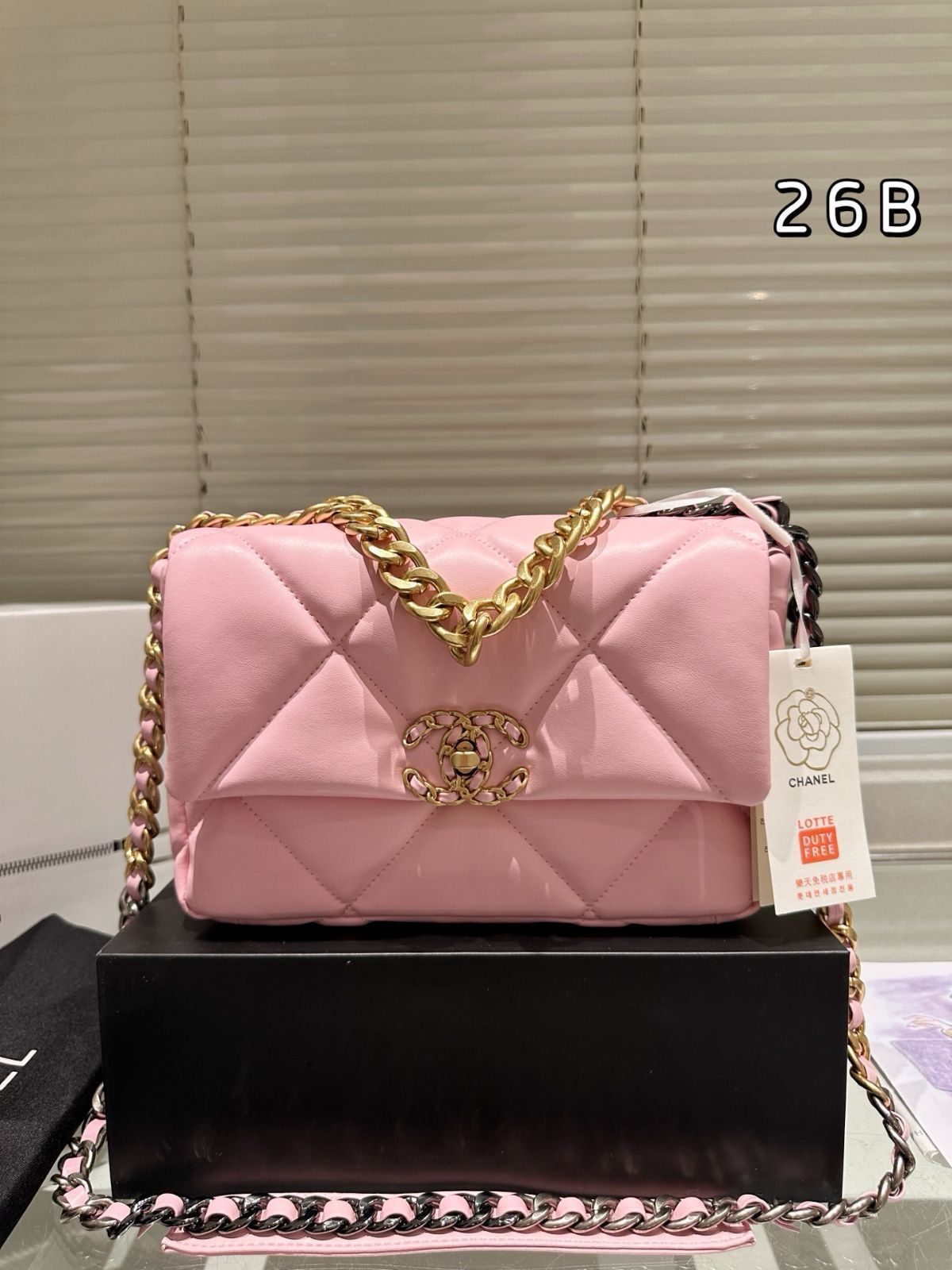 今日特価】Chanel 19 Flap Bag シャネル 19 フラップバッグ