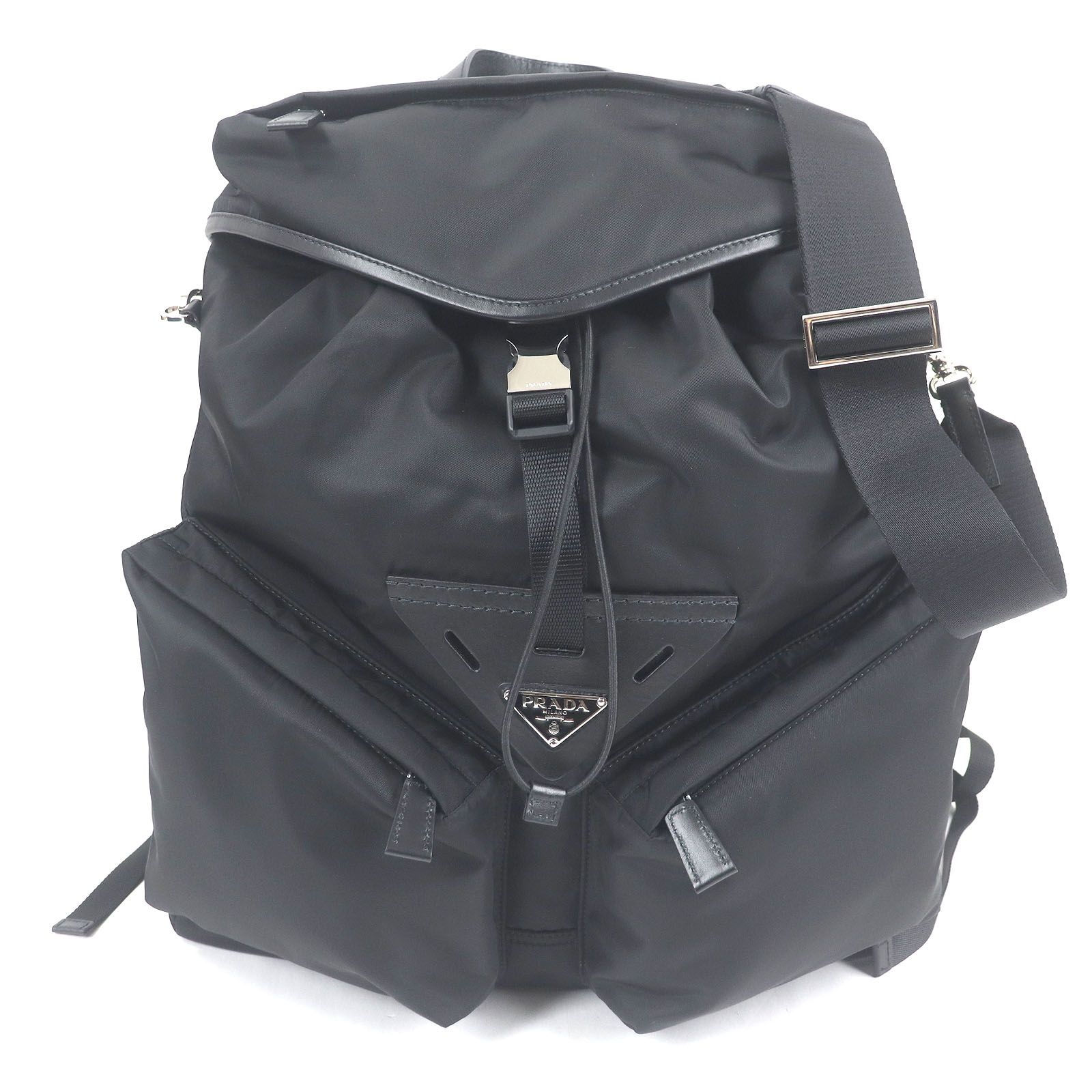 美品✨PRADA✨ミニリュック　トライアングルロゴ　カーキ　白タグ　Gカード付 美品✨PRADA✨ミニリュックトライアングルロゴカーキ白タグGカード付