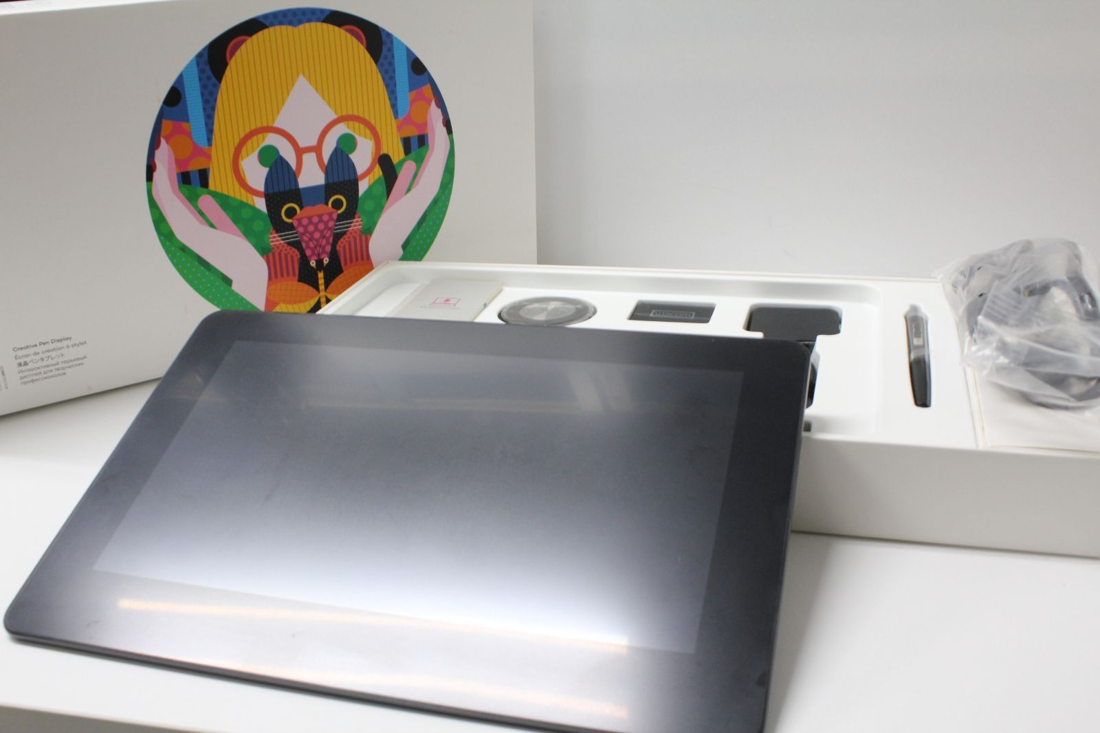 【美品】 Wacom Cintiq Pro 13 DTH  純正カバー付 WACOM Cintiq 13 pro純正ケース付