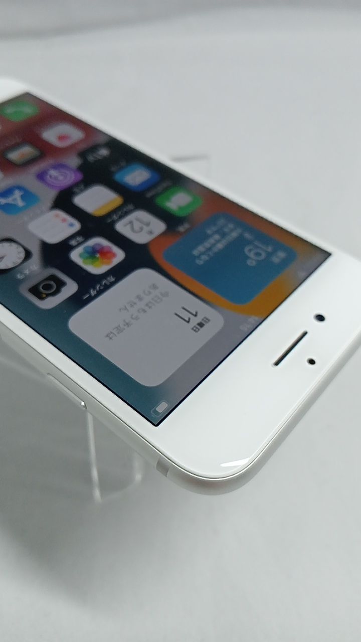 美品！動作確認済！ iPhone7 A1779 256GB 本体 シルバー SIMフリー 
