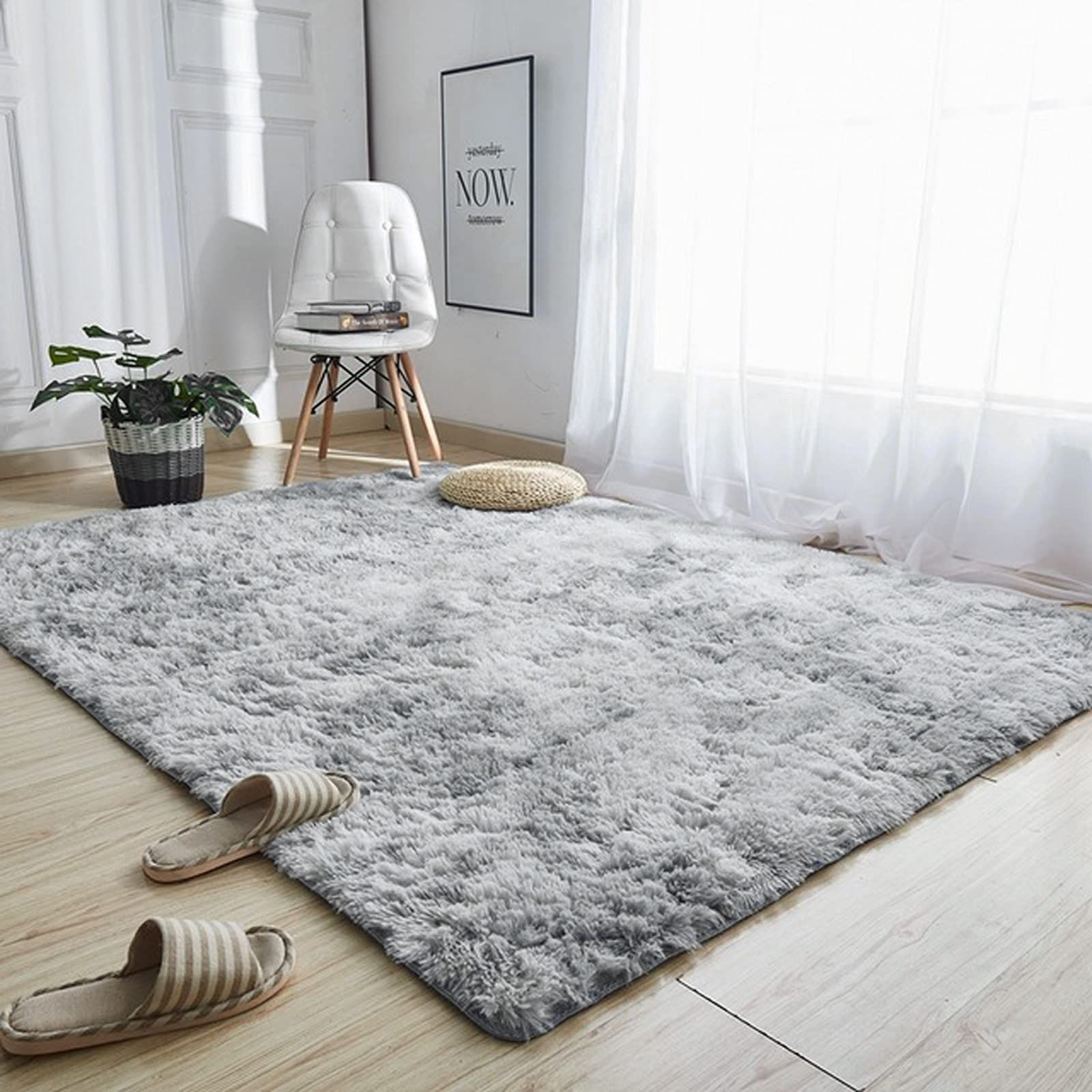 【人気商品】ラグマット 120x160cm カーペット 滑り止め付 洗えるラグ 抗菌 ふわっと手触り優しいフランネルラグ 約1.5畳 折り畳み 長方形 (グレー)