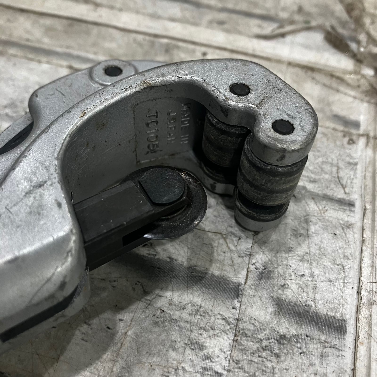 ▽マキタ(makita) 鮫肌プレミアムホワイトチップソー 165mm 切っ 55枚 