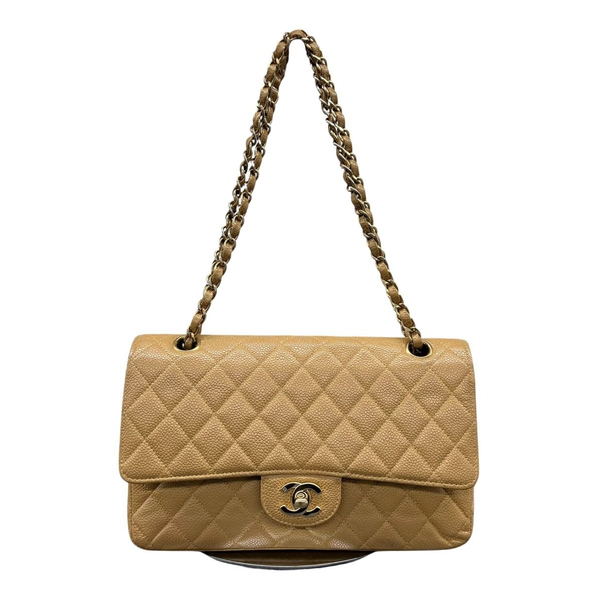 良品✨ CHANEL シャネル マトラッセ ボディーバッグ バック ロゴ 金具 CHANEL シャネル マトラッセ 良品 A01112 Wチェーンショルダー