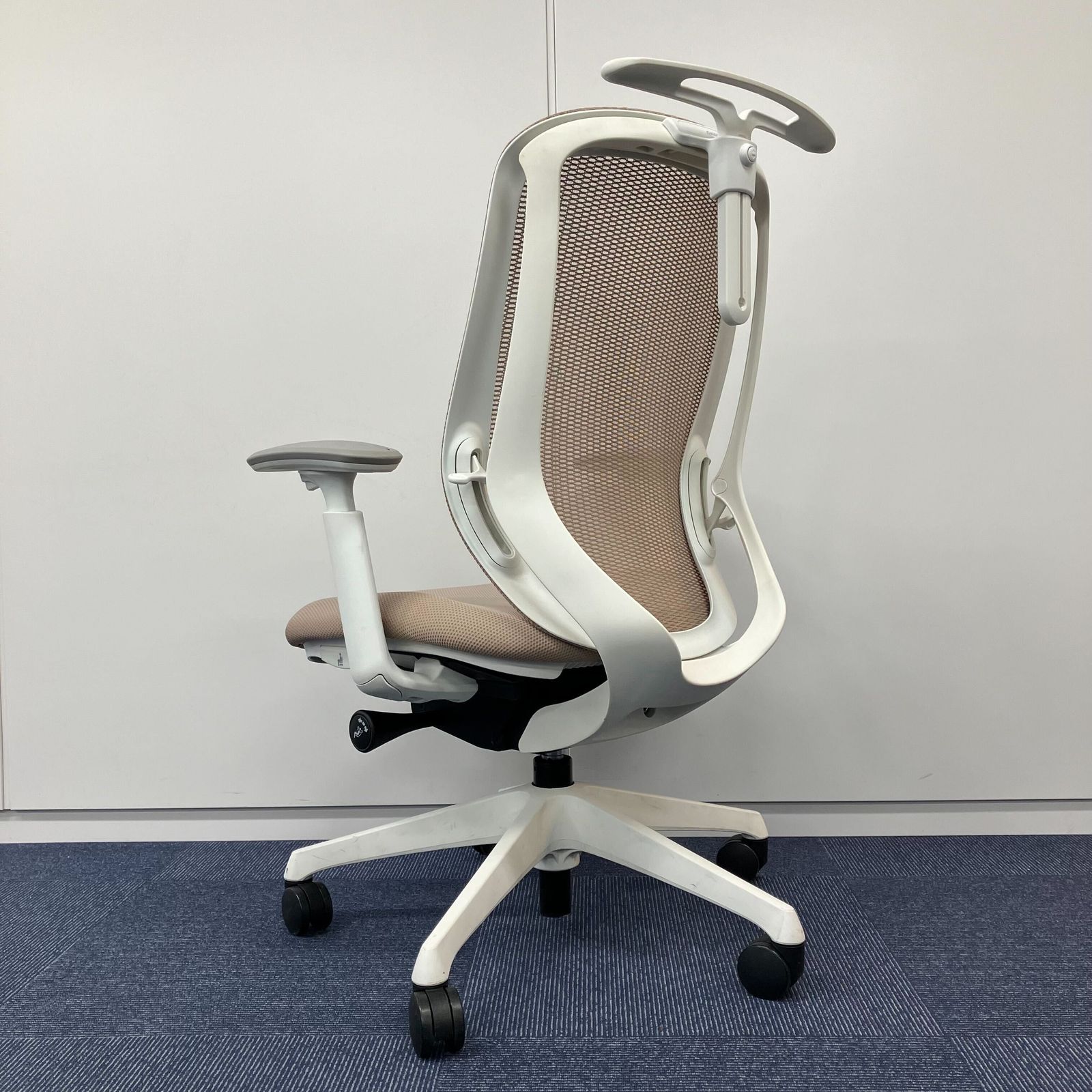 【中古 S(美品)】Sylphy(シルフィー) C686XW-FMP7 中古 A(中古品)】Sylphy(シルフィー) C686XW-FMP7 オカムラ