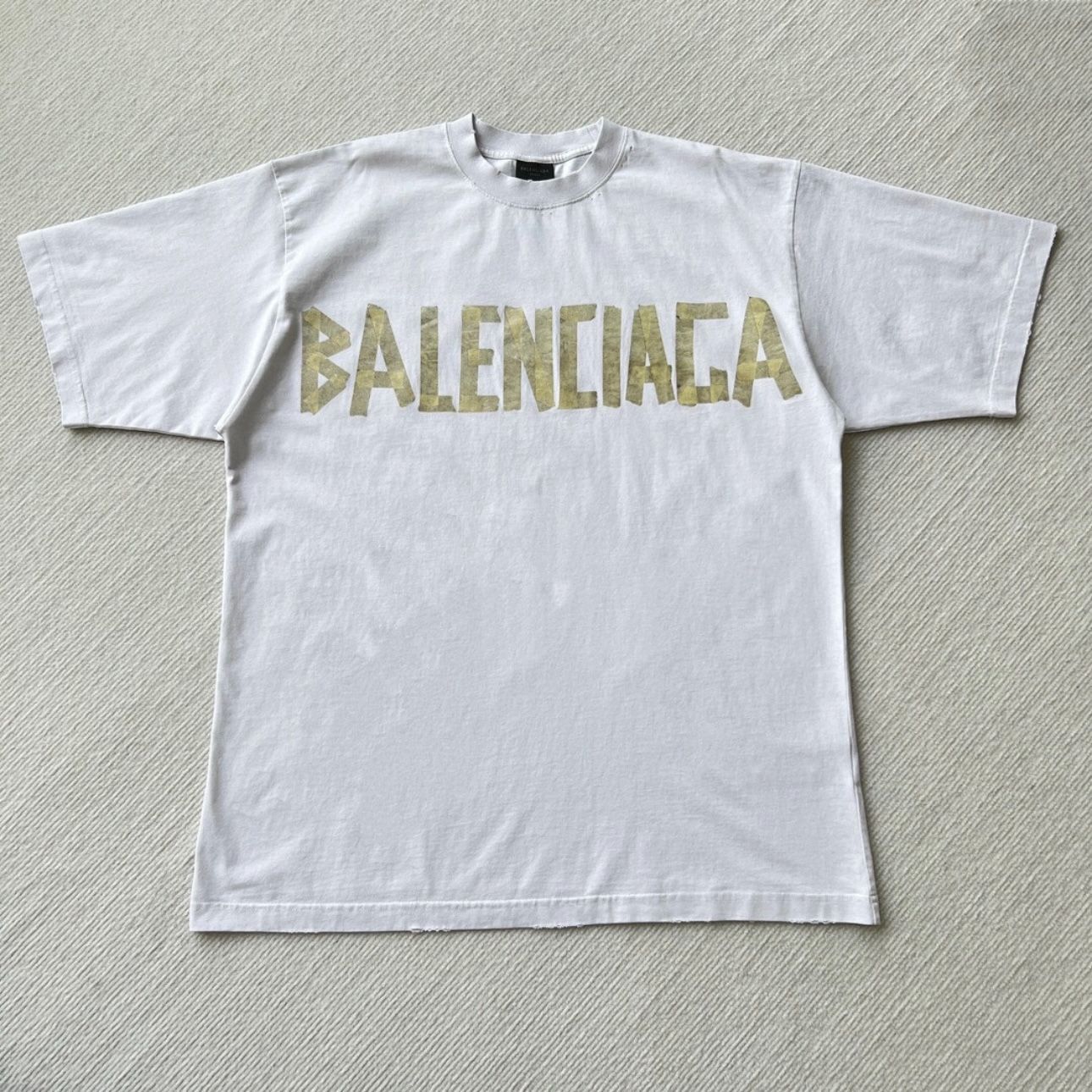新品未使用 BALENCIAGA Tシャツ - メルカリ