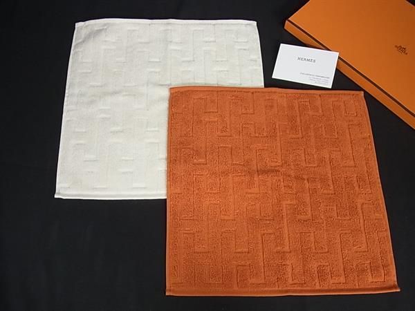 ■新品■未使用■ HERMES エルメス ステアーズ コットン100％ ハンドタオル ハンカチ ２点セット アイボリー系 オレンジ系 FD2767