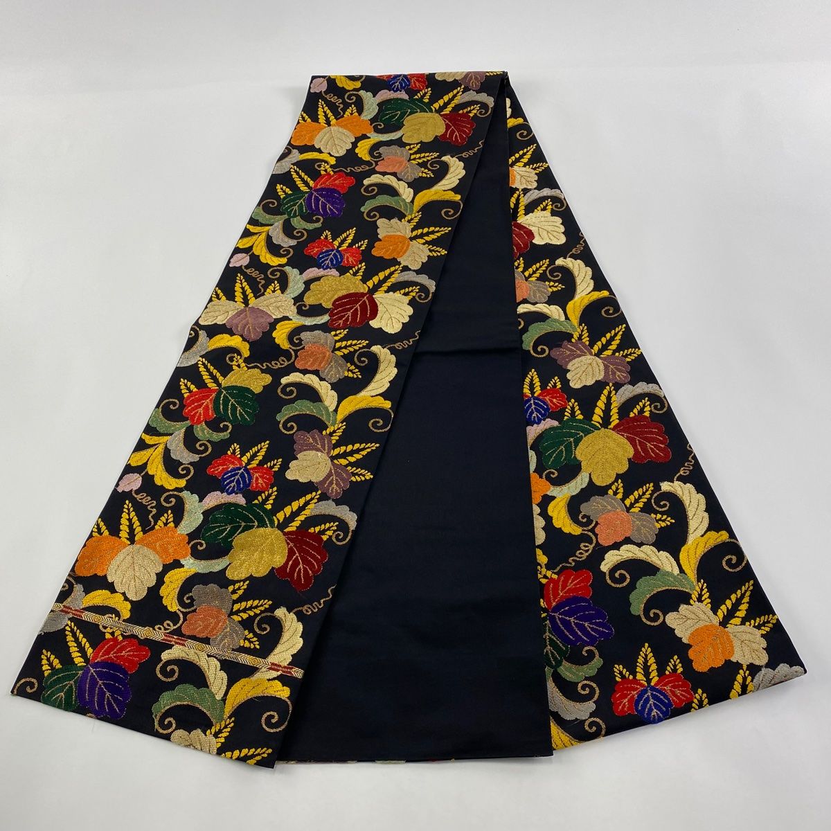 B 幾何学模様 紫色 三角 シック 全通 正絹 洒落帯 カジュアルな袋帯 B 幾何学模様 紫色 三角 シック 全通 正絹 洒落帯 カジュアルな袋帯