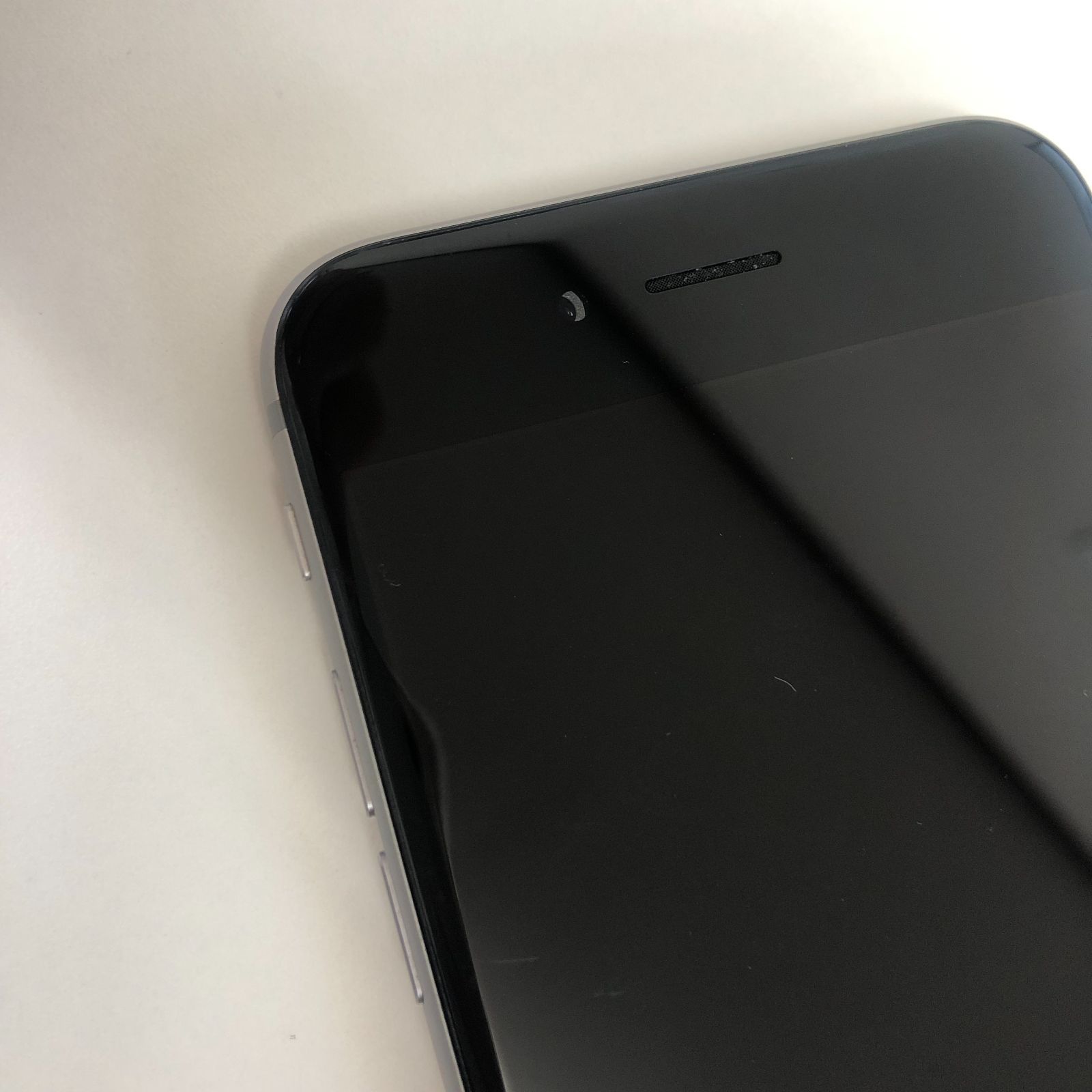 iPhone6 ジャンクアート スペースグレイ junk007 中古・ジャンク】 本体破損 Apple iPhone 6 16GB au スペース