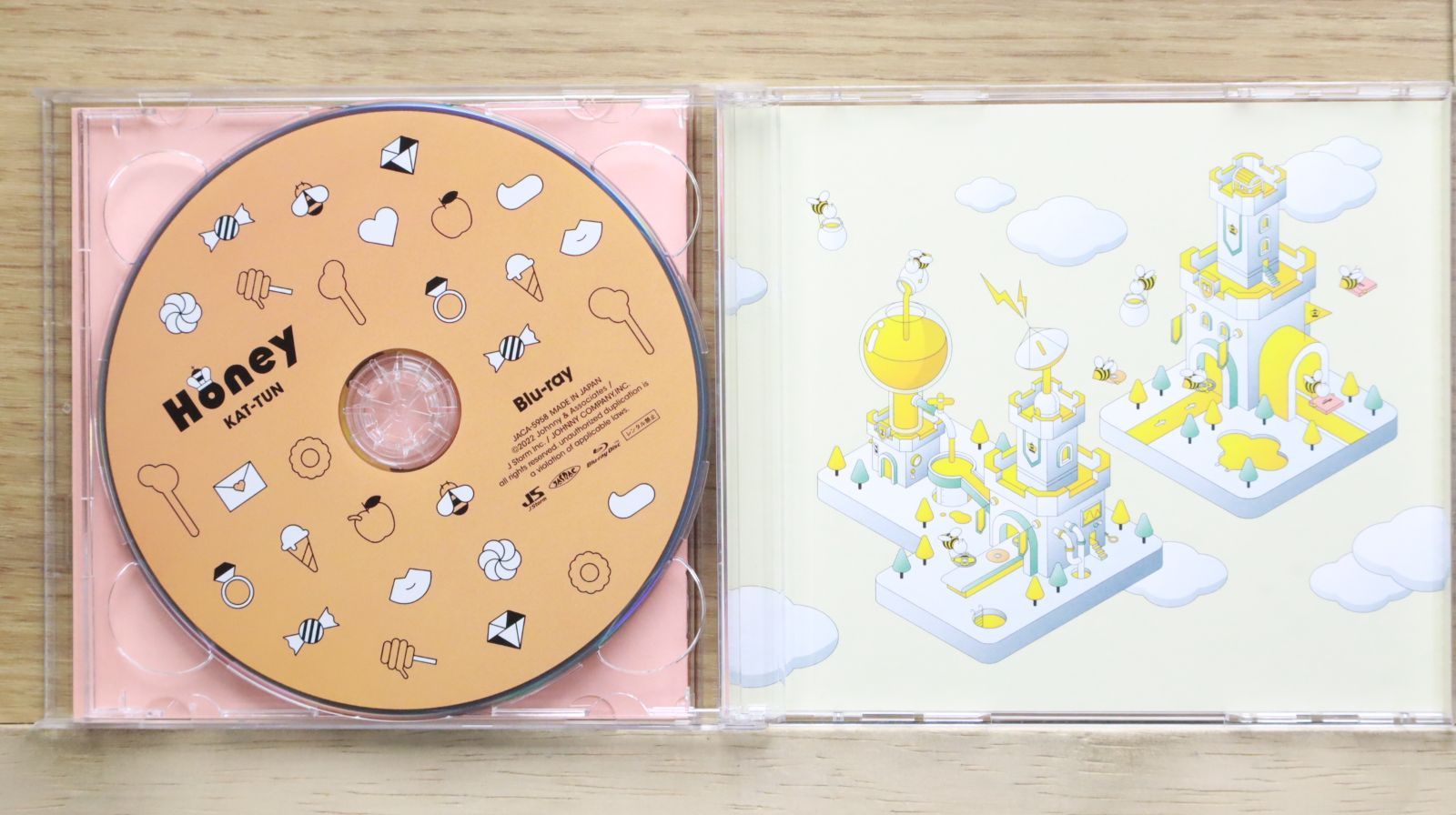 中古CD、DVDまとめ売り　KAT-TUN Honey 15th 中古CD、DVDまとめ売り KAT-TUN Honey 15th