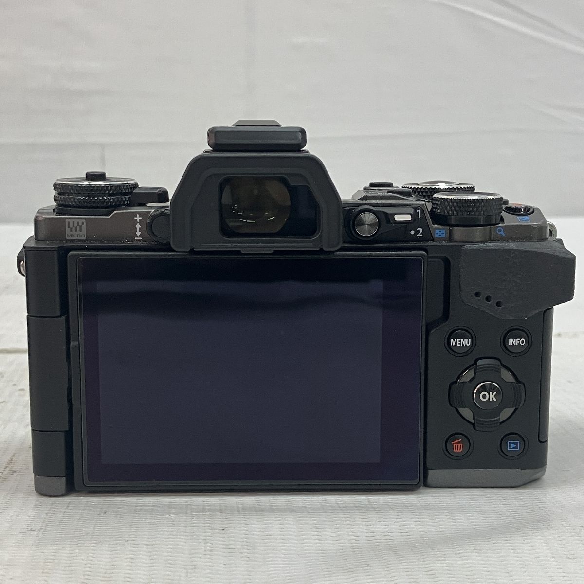 OLYMPUS OM-D E-M5 Mark II Limited Edition Kit M.ZUIKO