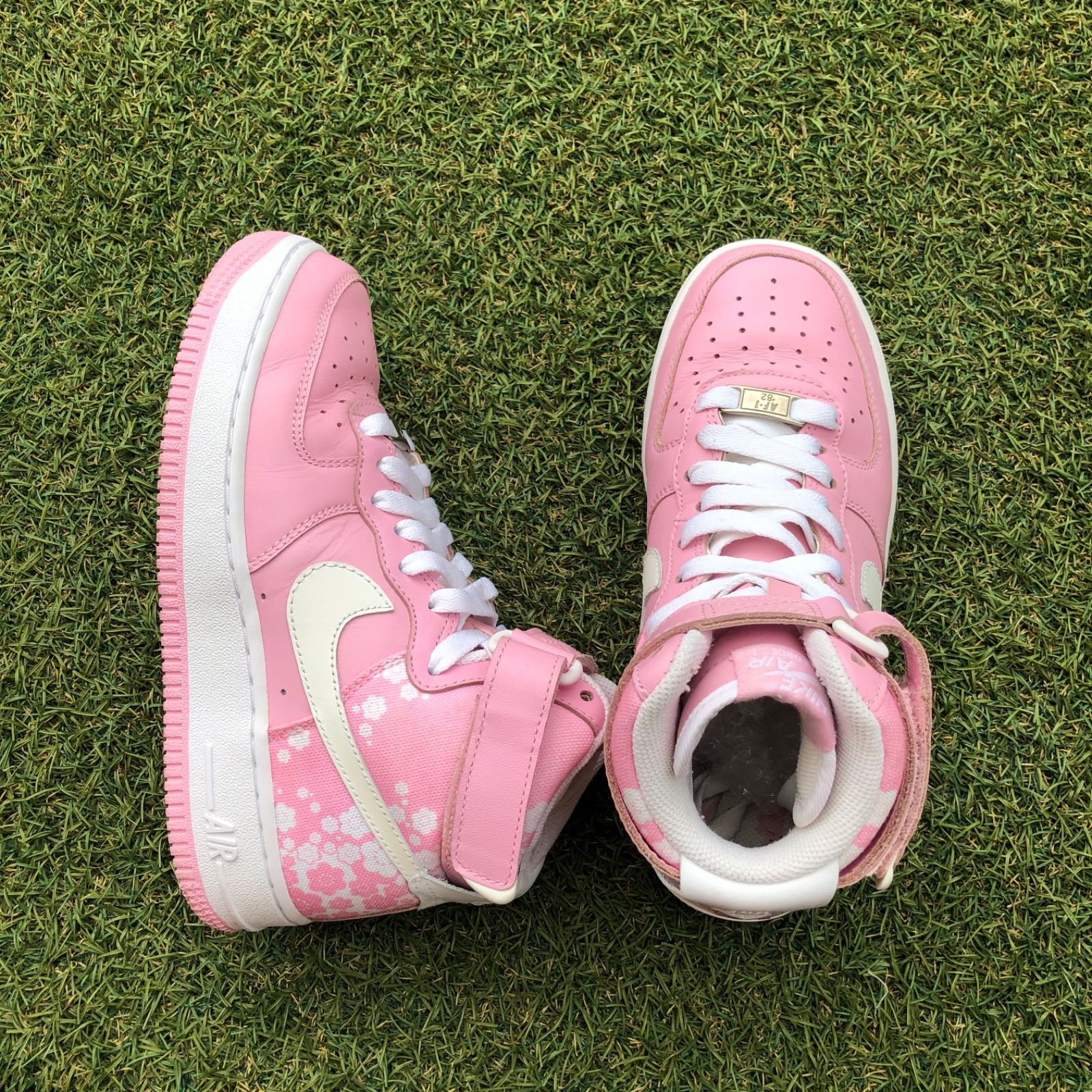 美品22.5NIKE AF1 '08 HI ナイキ エアフォースワン HA394 美品22.5NIKE AF1 '08 HI ナイキ エアフォースワン HA394 - メルカリ