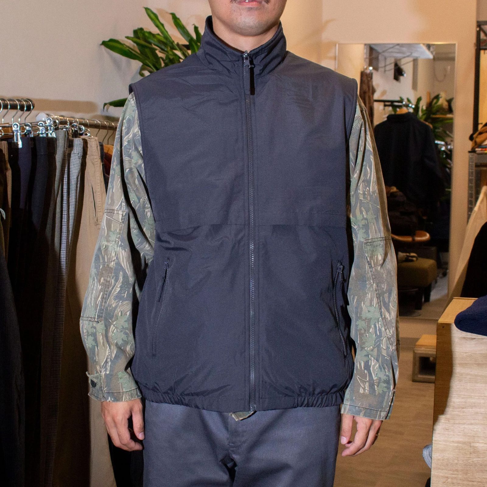 Vest |