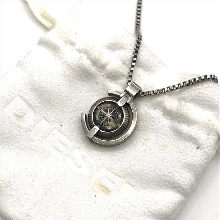 良品 DIESEL ディーゼル ブレイブマン コンパスモチーフ