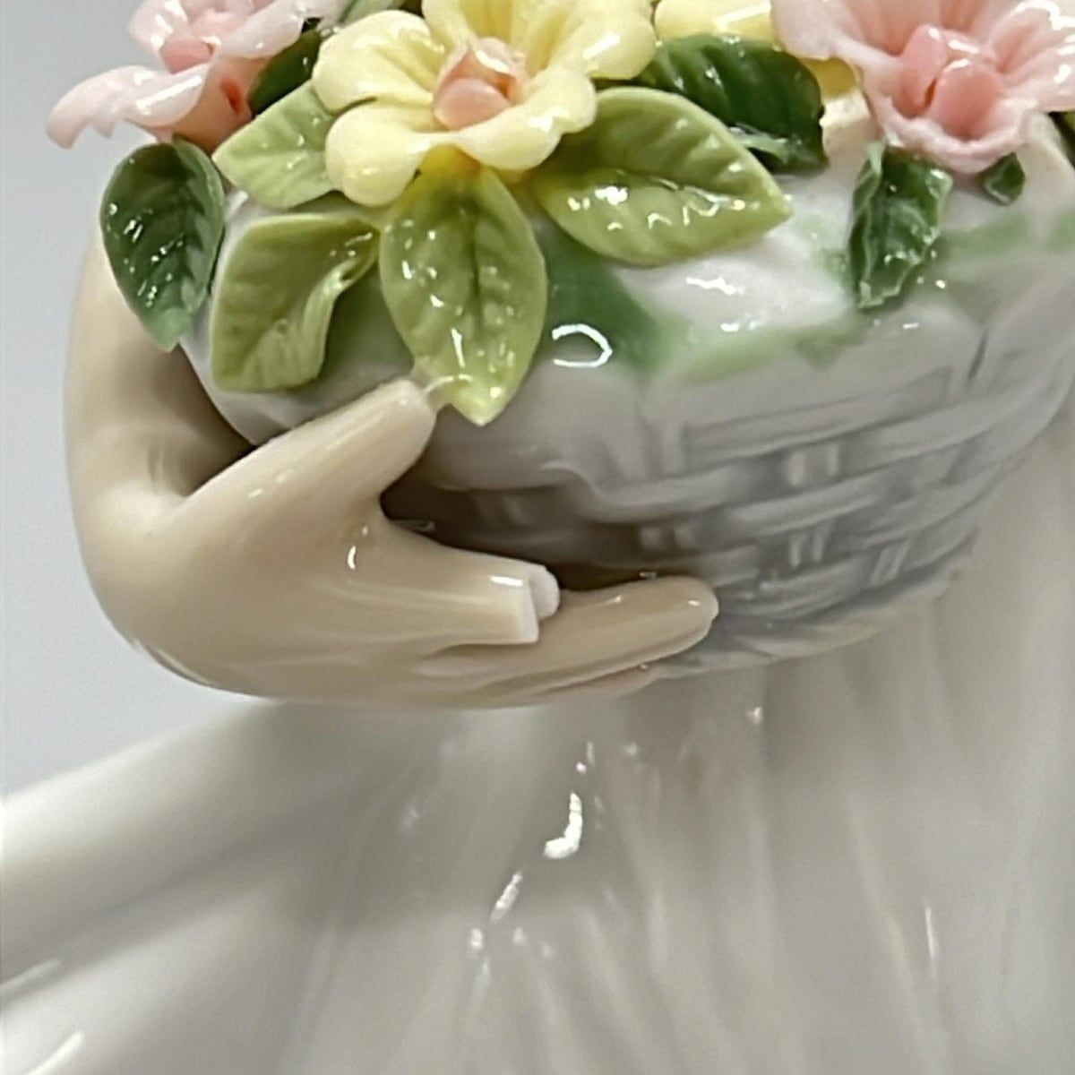 LLADRO(リヤドロ) 小物美品 - 白×ライトブルー×マルチ 置物/春の