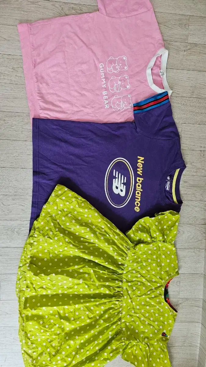130 ー 140 女の子用夏服セット ニューバランス 私はJなどが大好きです