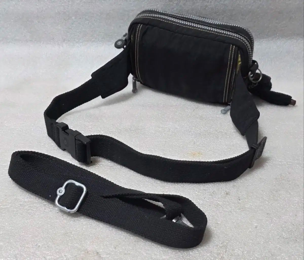 クロスバッグ ヒップバッグ