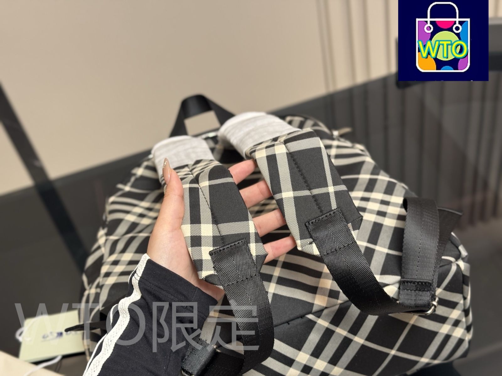 ✨BURBERRY✨急ぎで売る為破格で売ります❗️最終価格‼️ 今日特価】Burberry バックパック サイズ 30×40cm 送料無料 今の