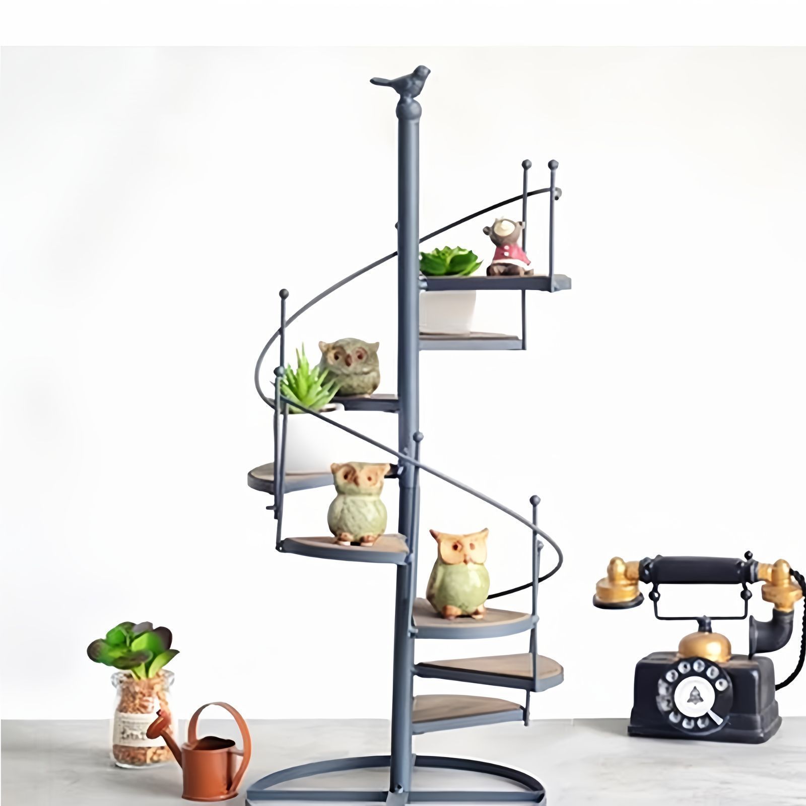 ガーデン オブジェ プランターラック スパイラル おしゃれ 8段 ビンテージ アイアンウッド 回転プランツスタンド 錆びにくい 屋内 屋外用 多層展示台 バルコニー リビングルーム ガーデンデコレーション アイアンウッド製 ヴィンテージ風 ホワイト ブラック