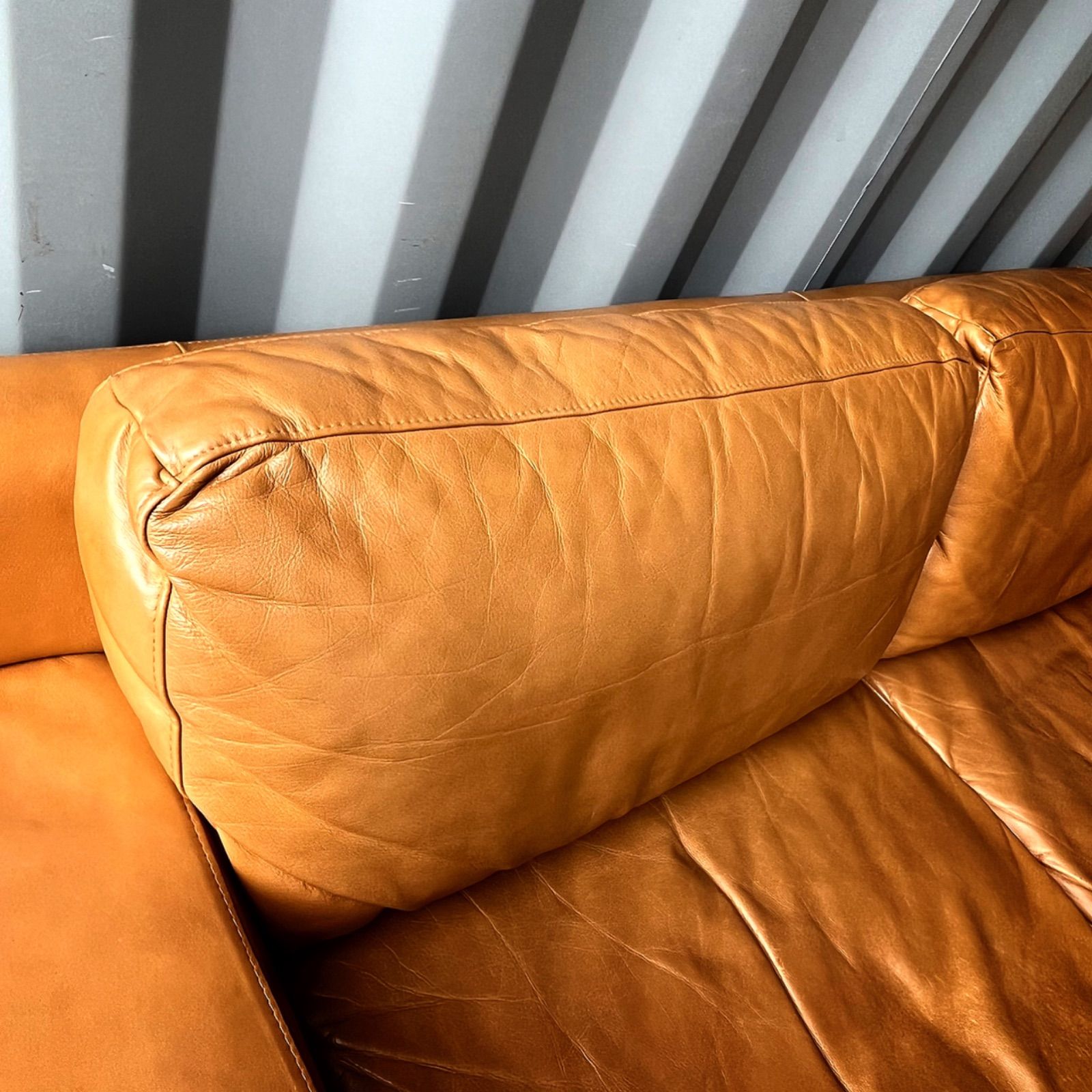 取付無料！イデー セリュー 本革キャメルヴィンテージ3Pソファ