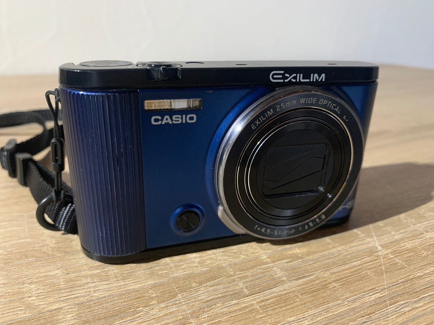 5822 Casio EXILIM EX-ZR1600 ブルー デジカメ ジャンク品 - メルカリ