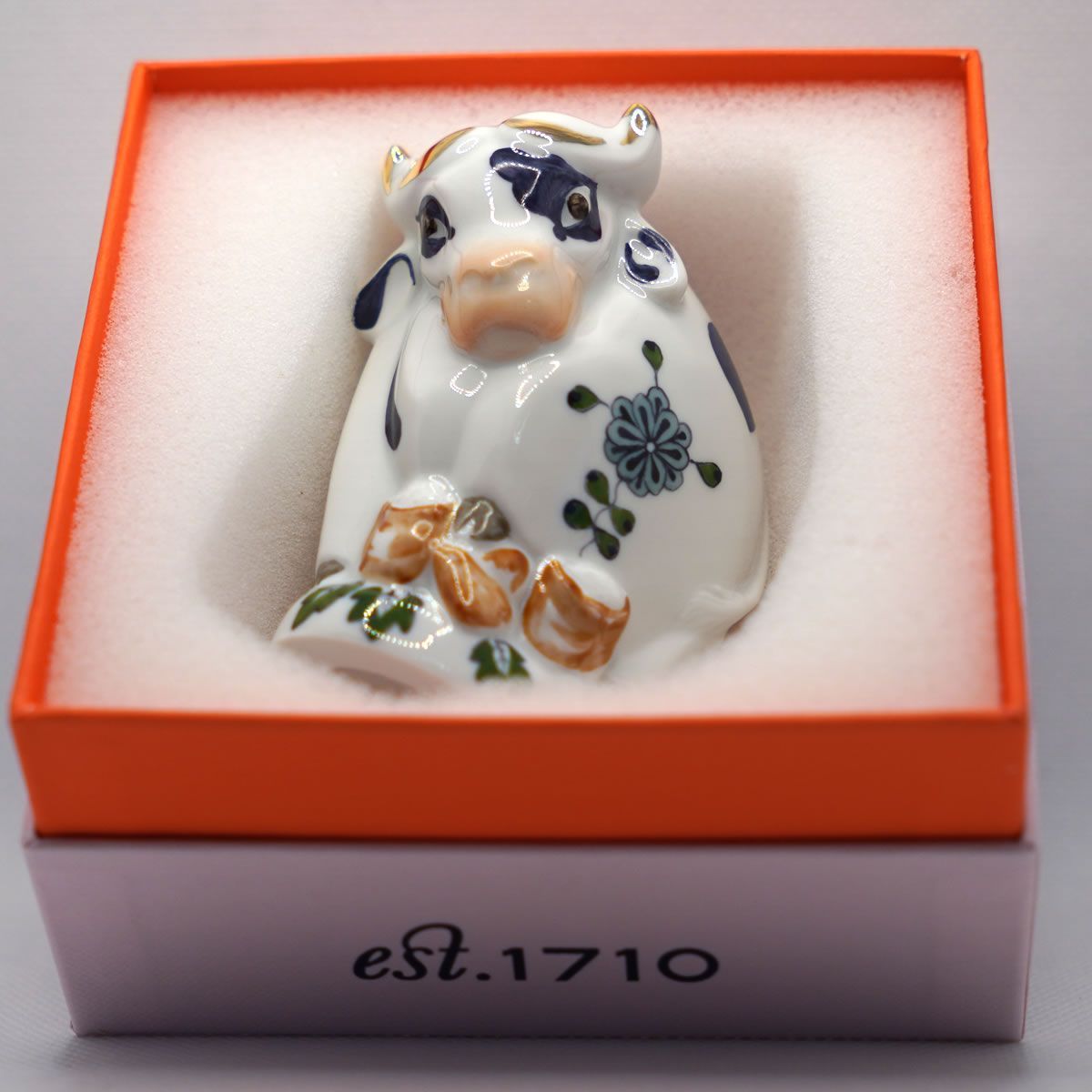 マイセン　MEISSEN　干支　丑　牛　ウシ　置物 マイセン ミニ干支人形 丑(ウシ メス) 83639/900300 | イヤー