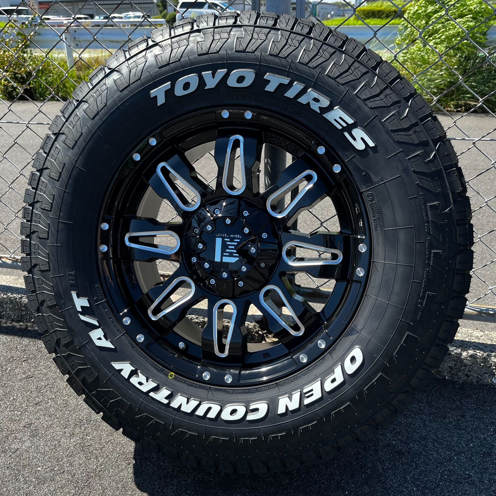 TOYO