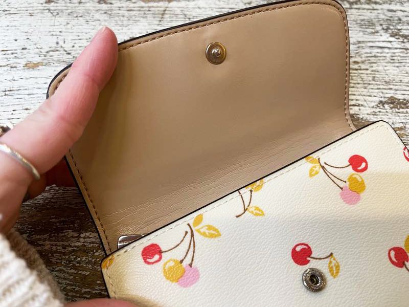 COACH 3つ折り財布 チェリー柄 み*ー様 COACH／コーチ チェリー柄