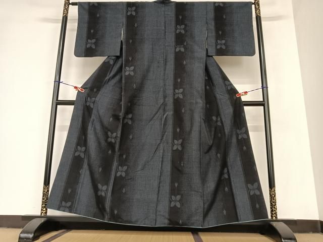 平和屋着物●結城紬 100亀甲 舞花文 飛び亀甲柄 正絹 AABA0204zg