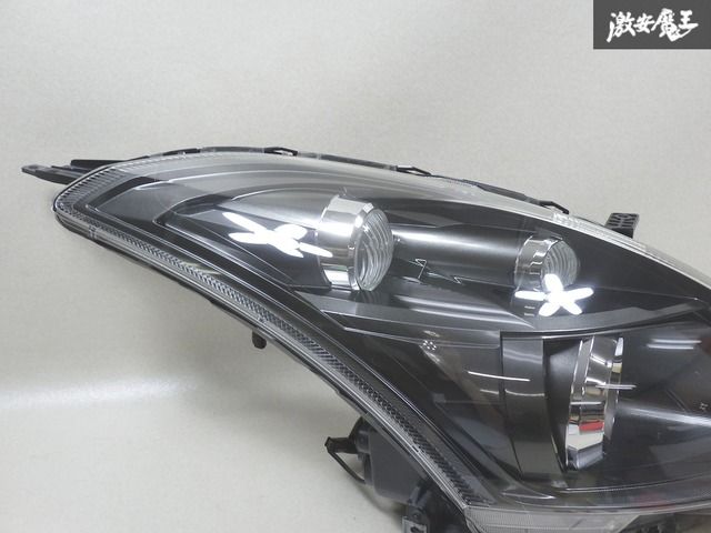 ヘッドライト（右）トラブルの為交換（スズキ スイフトスポーツ