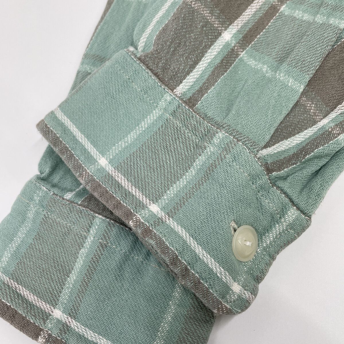 ﾁｪｯｸ柄 長袖ｼｬﾂ