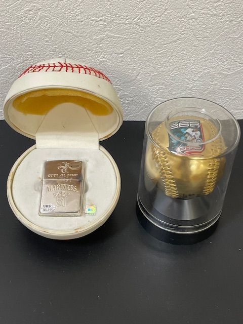 28696 イチロー選手２００４年メジャーシーズン262安打記念 金色記念ボール 2001年ア リーグMVP受賞記念ZIPPO 2点