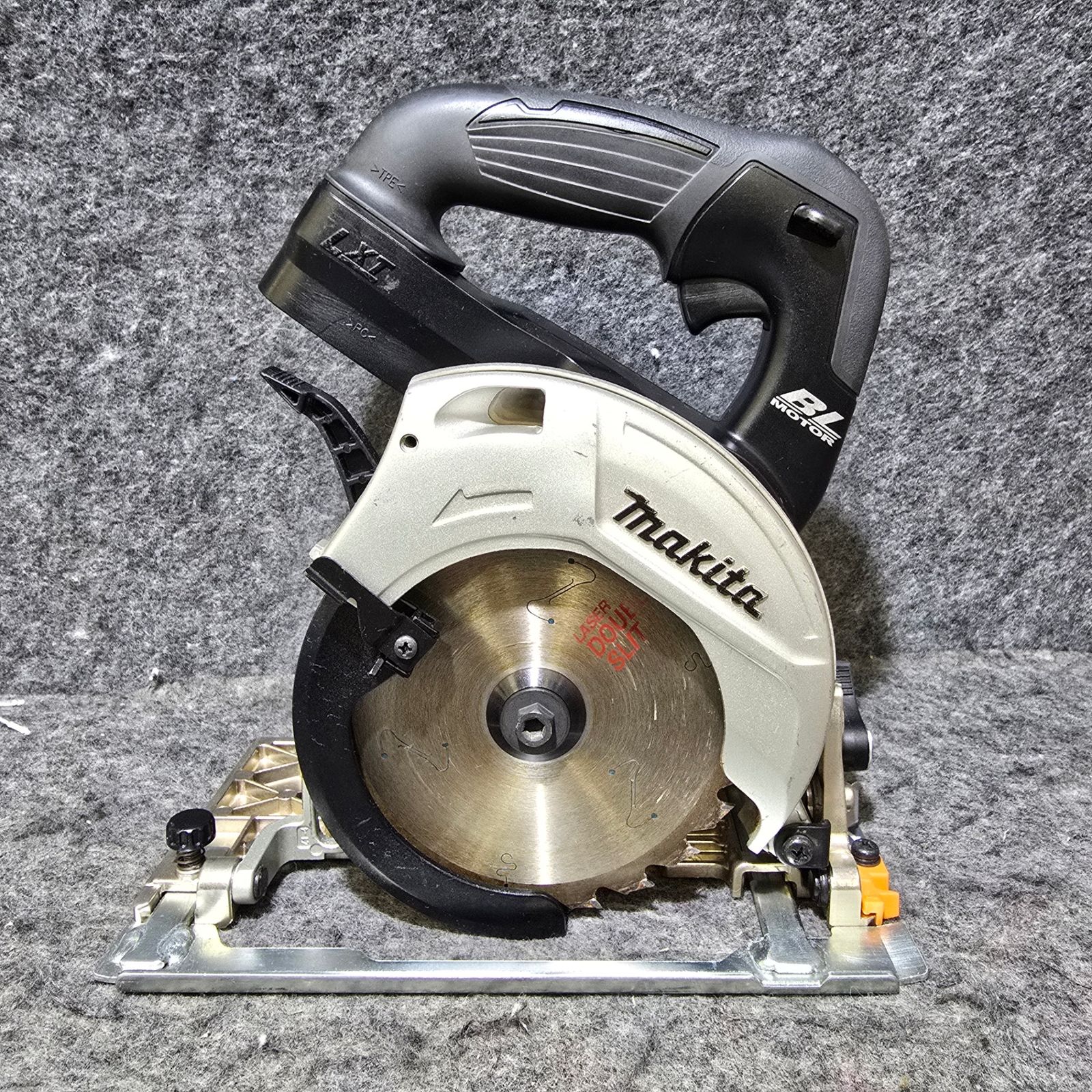 HS470DZB