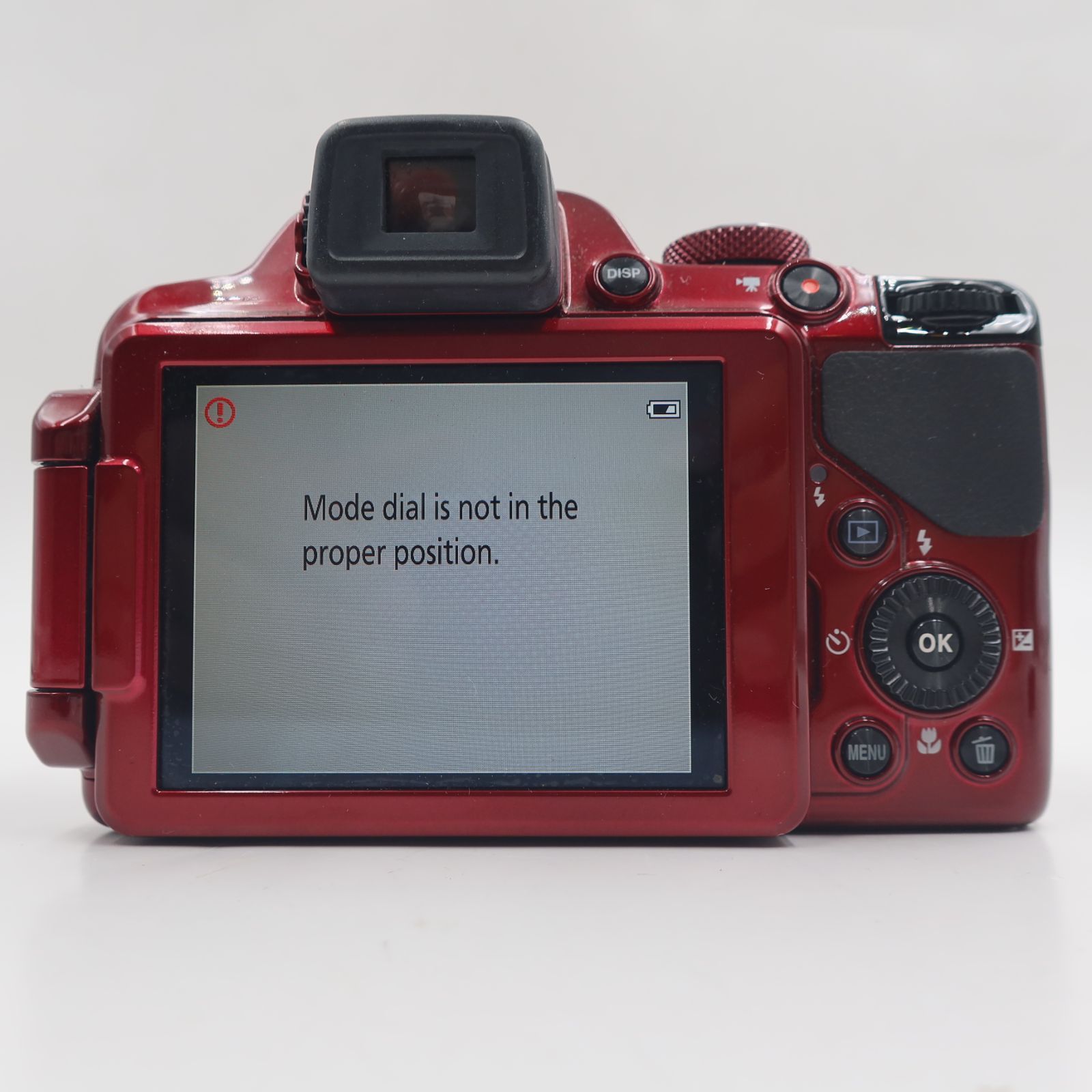 【動作確認済み】Nikon Coolpix P520 レッド Nikon Coolpix P520 (Red) 18.1-megapixel digital camera with 42X