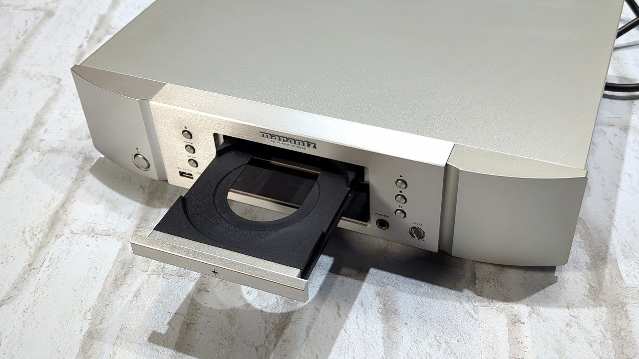 ☆状態良好☆ 【極美品】 Marantz マランツ CDプレーヤー CD