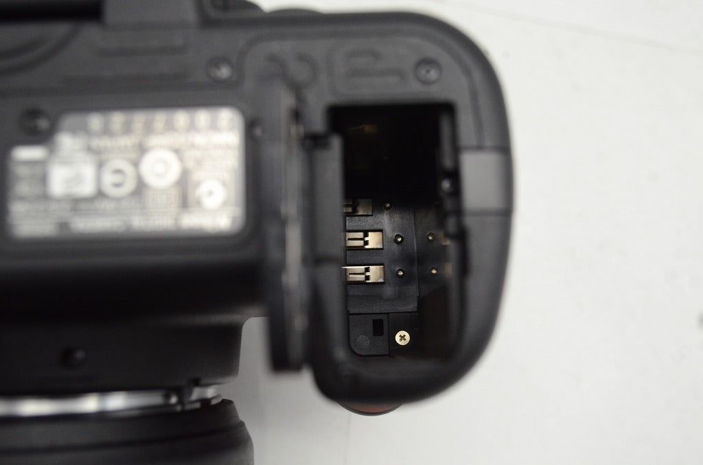 デジタル一眼レフカメラ 250927